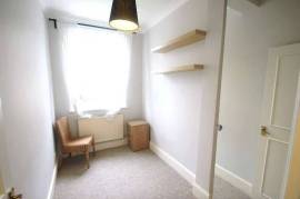 2 bed flat to rent Ardleigh, De Bouvoir N1