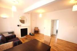 2 bed flat to rent Ardleigh, De Bouvoir N1