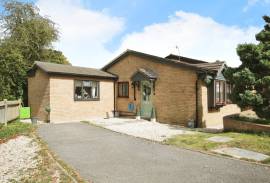 3 bedroom, Detached bungalow for sale