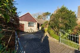 2 bedroom, Detached bungalow for sale