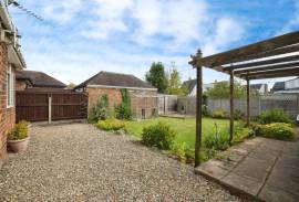 2 bedroom, Detached bungalow for sale