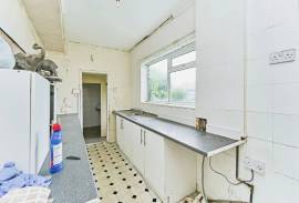 2 bedroom, Terraced House for sale