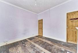 2 bedroom, Terraced House for sale