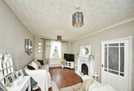 2 bedroom, Semi-detached house for sale