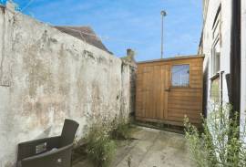 4 bedroom, Terraced House for sale