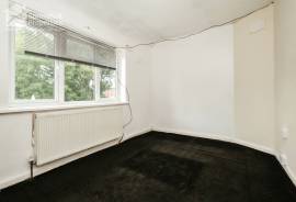 2 bedroom, End of terrace house for sale