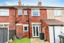 3 bedroom, Terraced House for sale