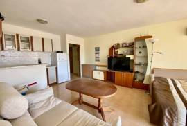 2 BED top floor apartment, 84 sq.m., wit...