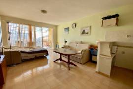 2 BED top floor apartment, 84 sq.m., wit...