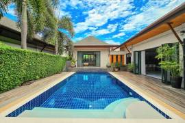 Spacious Three Bedroom House with Private Pool in Rawai, Phuket for sale