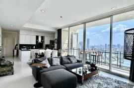 The Royce Private Residences - Luxury Bright Two Bedroom with City Views on Sukhumvit 31