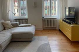 Bright & spacious 2bedroom apartment in popular Kollwitzkiez