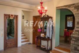 Maisonette 260 sq.m for sale