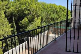 Semi-Detached house on Cueva de Menga Street - El Candado