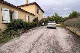 2 Luxury Properties & 2 Plots of land For Sale In Bouyon