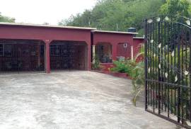 Excellent 4 Bed Villa For Sale In Spanish Town