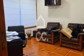 3+1 bedroom semi-detached house in the Carreço area