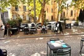 A Vendre Fonds de Commerce - Restaurant au Coeur du Centre Historique D'Avignon