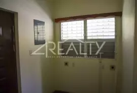  Charming 3-bed 2-bath Home in Orange Walk