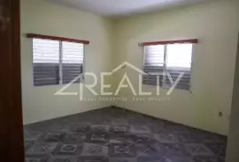  Charming 3-bed 2-bath Home in Orange Walk