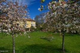 €529000 - Watermill In An Idyllic Setting