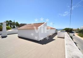 NOSSA SENHORA DA ROCHA- ALPORCHINHOS - VILLA - 3 BEDROOMS- AND SWIMMING POOL 150 METERS FROM THE BEACH