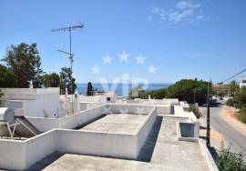 NOSSA SENHORA DA ROCHA- ALPORCHINHOS - VILLA - 3 BEDROOMS- AND SWIMMING POOL 150 METERS FROM THE BEACH