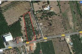 Detached 2 bedroom villa with land