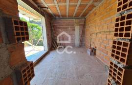 House 3 Bedrooms +1 for sale in Darque