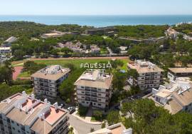 PENTHOUSE WITH LARGE AREAS JUST 450 METERS FROM FALÉSIA BEACH, ROOFTOP with 70sqm AND GARAGE