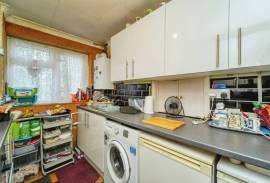 2 bedroom, Maisonette for sale