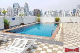 39 Suites - Convenient and Modern Two Bedroom Condo on Sukhumvit 39, Phrom Phong