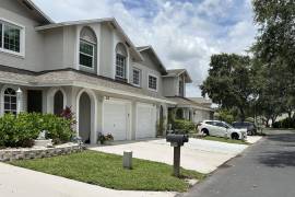 32 Desford Lane, Boynton Beach, FL 33426