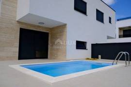 ZADAR, VIR - Modern semi-detached house in an elite location with a private pool near Jadro beach! B