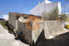 CORNER RUIN - 96 M2 - FOR RECONSTRUCTION IN THE CENTRE OF JUNQUEIRA - CASTRO MARIM - ALGARVE