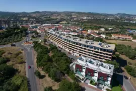 Apartamento com Terraço na Quinta do Inquisidor