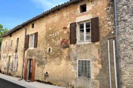 €39000 - Small Cottage With 2nd Property To Renovate Close to Verteuil-Sur-Charente