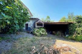 Oasis of Tranquility: 15,000m² Farm with Detached House and Permanent Stream in Moure de Madalena