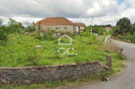 Opportunity in Tondela – 204m² Stone Construction with Large Land