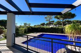 Luxury 7 Bed Villa For Sale in Vila Sol Golf Resort