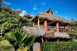 Stunning Hostel Coco Loco For Sale in Canoa