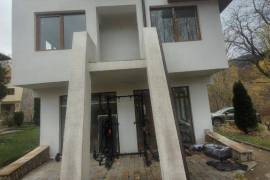 Luxury 3 Bed Villa For Sale in Smolyan