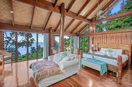 Stunning 6 Bed Villa for Sale In Seascape Trinity Beach Queensland