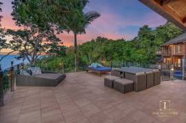 Stunning 6 Bed Villa for Sale In Seascape Trinity Beach Queensland