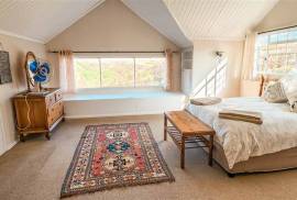 Stunning Farmhouse & Separate Cottages For Sale in Kokstad KwaZulu-Natal South