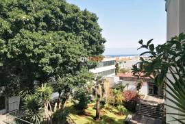 Live in the Heart of Funchal – Sea View!