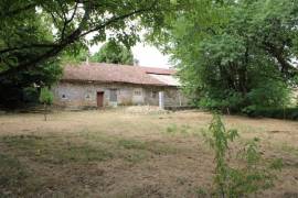 Village Cottage With Two Houses, Outbuildings, Vaulted Cellar