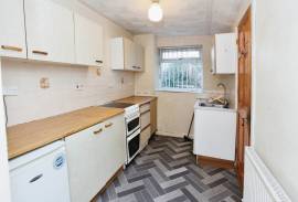 2 bedroom, Terraced House for sale