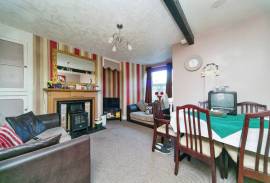 4 bedroom, Terraced House for sale