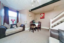 4 bedroom, Terraced House for sale